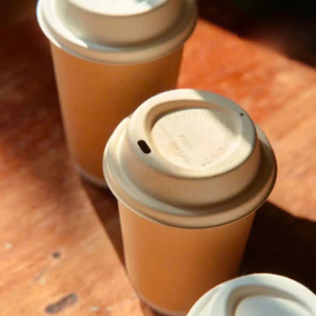 50+ Mẫu ly giấy cafe đẹp, độc đáo, giá rẻ, dùng mang đi phổ biến nhất